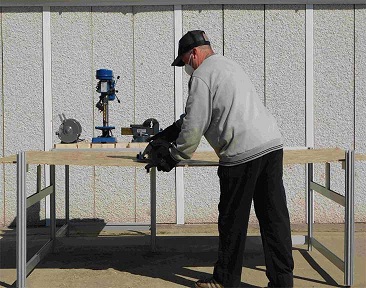 Sawing an 8 x 4 Sheet on an adaptable work bench